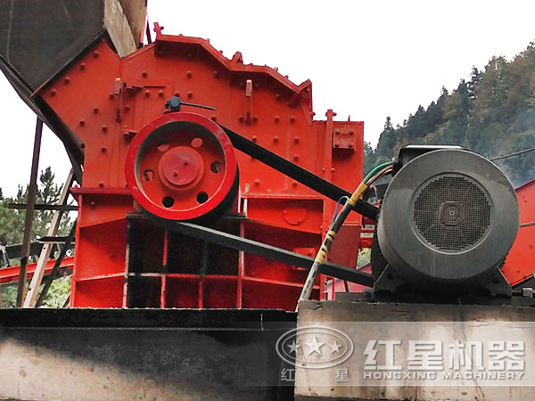 河卵石破碎生產線現場圖片2 河卵石破碎生產線現場圖片2