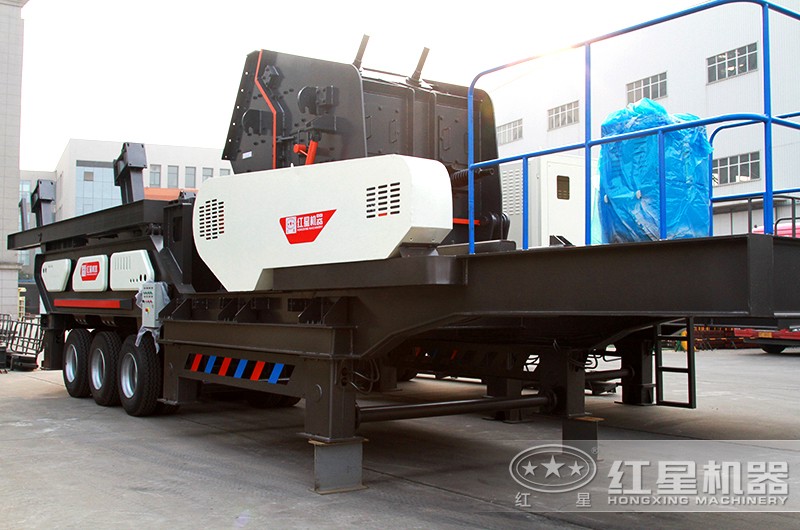 時產(chǎn)200噸小型移動破碎車，配反擊破，承擔石料中細碎加工