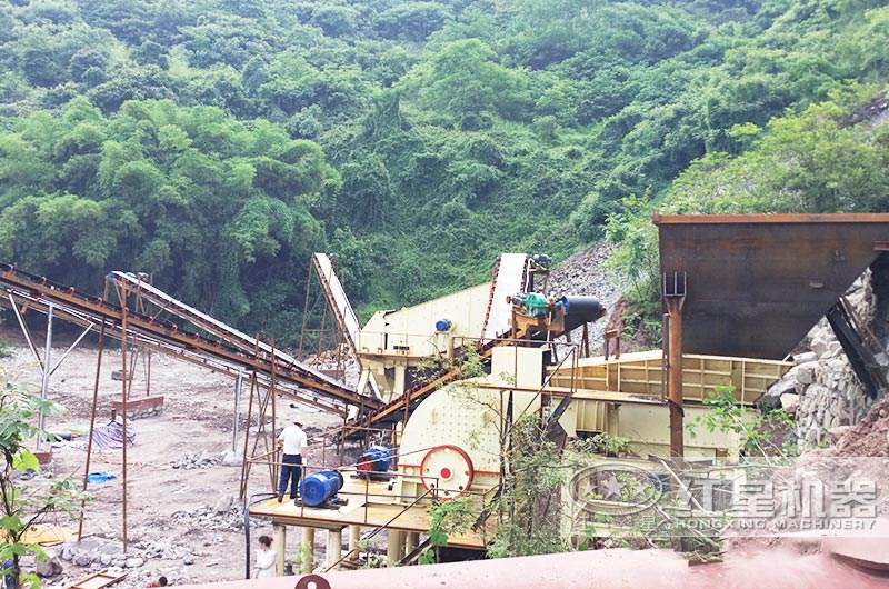 重錘破一次成型制砂生產線現場 重錘破一次成型制砂生產線現場