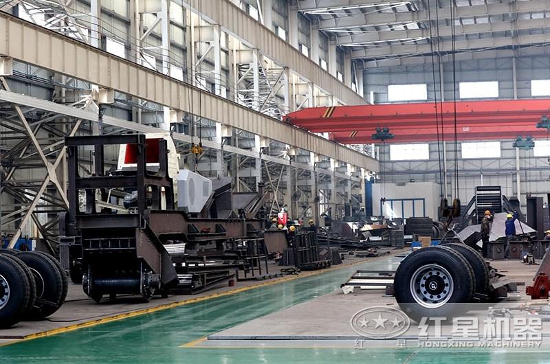 可流動的全自動錘式粉碎機車間生產,工匠精神,性能優良 可流動的全自動錘式粉碎機車間生產,工匠精神,性能優良