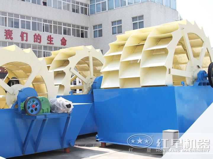 大型三輪花崗巖洗砂機(jī) 大型三輪花崗巖洗砂機(jī)