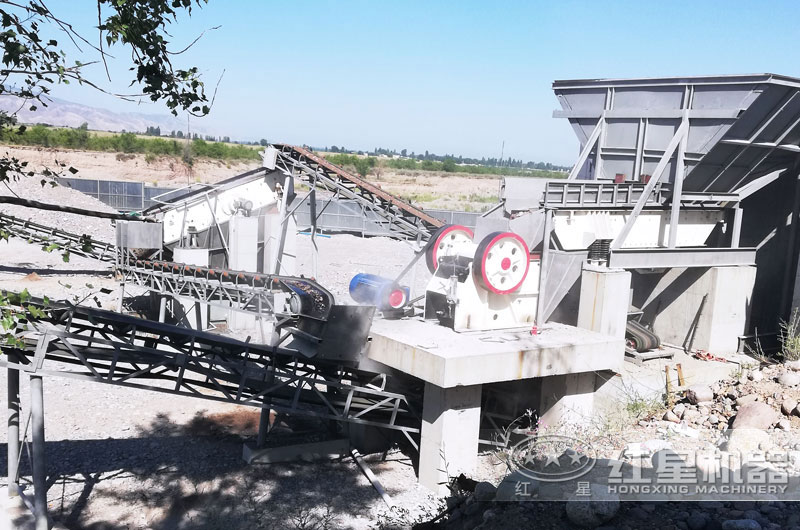 湖北襄陽(yáng)花崗巖制砂生產(chǎn)線現(xiàn)場(chǎng) 湖北襄陽(yáng)花崗巖制砂生產(chǎn)線現(xiàn)場(chǎng)