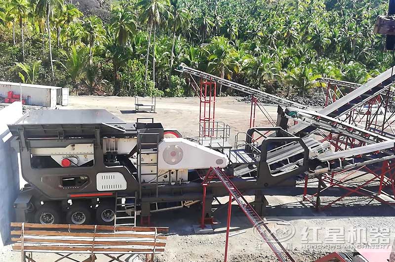 流動式石子粉碎機(jī)作業(yè)現(xiàn)場圖 流動式石子粉碎機(jī)作業(yè)現(xiàn)場圖