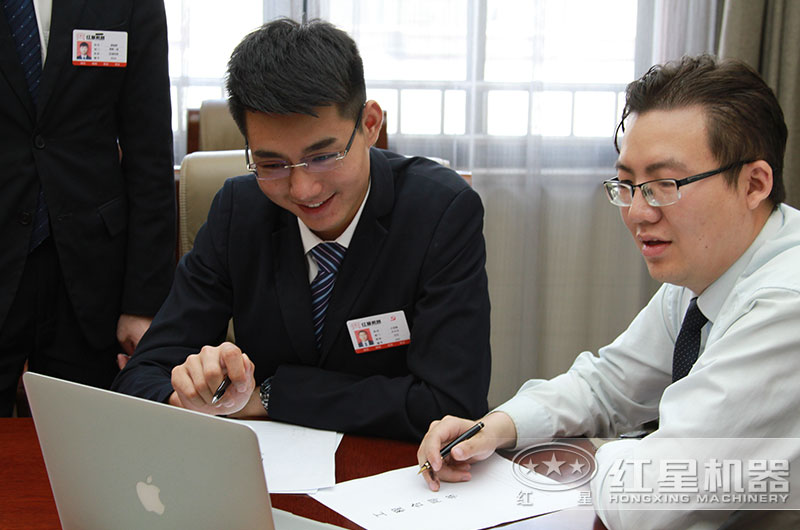 正在為客戶制定生產方案 正在為客戶制定生產方案