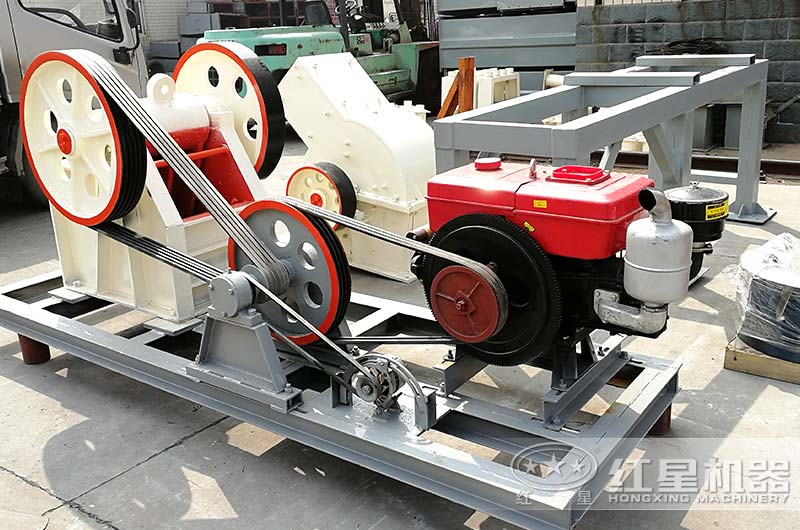 柴油式小型碎石機圖片 柴油式小型碎石機圖片