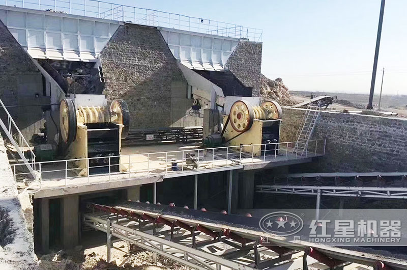 鄂破大型礦石粉碎機 鄂破大型礦石粉碎機