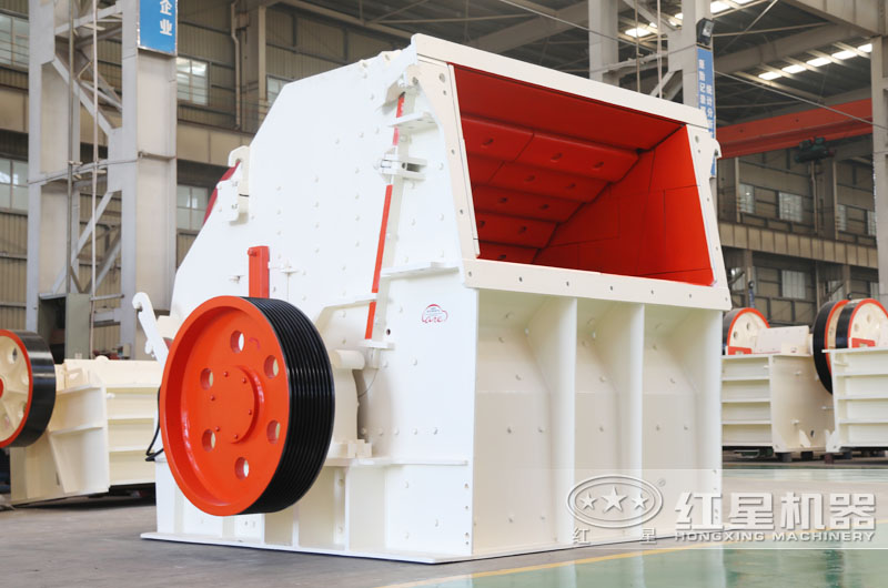 反擊式石頭制砂機：投資少，粒型好