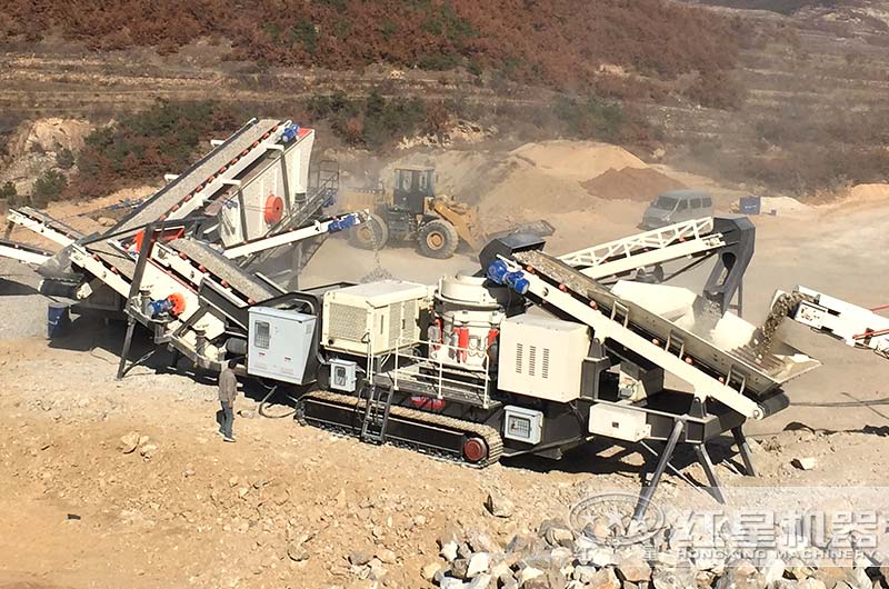 山東客戶大型移動碎石機(jī)生產(chǎn)現(xiàn)場圖 山東客戶大型移動碎石機(jī)生產(chǎn)現(xiàn)場圖