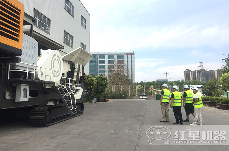 客戶到廠實(shí)地參觀,詳細(xì)了解設(shè)備 客戶到廠實(shí)地參觀,詳細(xì)了解設(shè)備