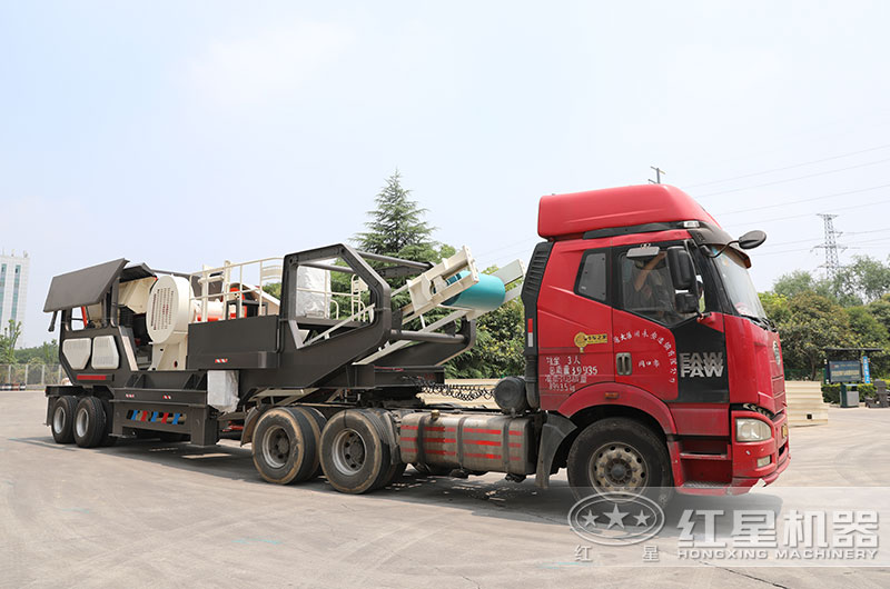 建筑廢料粉碎機(jī)直接開往客戶現(xiàn)場 建筑廢料粉碎機(jī)直接開往客戶現(xiàn)場