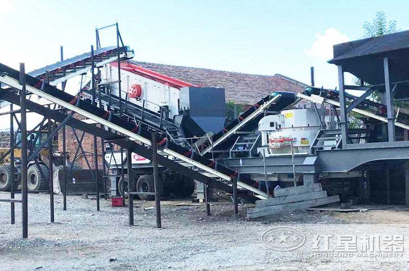 移動式制砂機工作現(xiàn)場實拍圖 移動式制砂機工作現(xiàn)場實拍圖