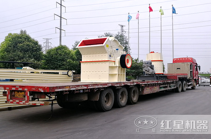 輕型破碎機設備發(fā)貨現場圖片 輕型破碎機設備發(fā)貨現場圖片