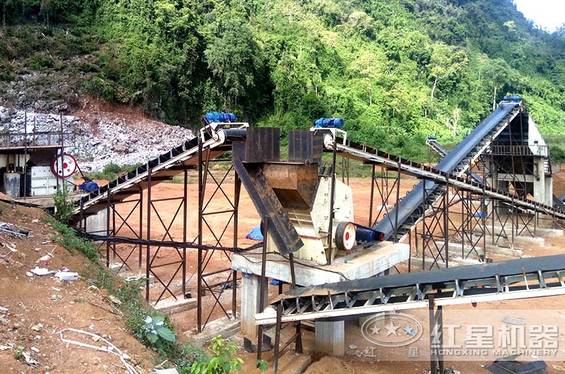 石灰石破碎生產線現(xiàn)場 石灰石破碎生產線現(xiàn)場