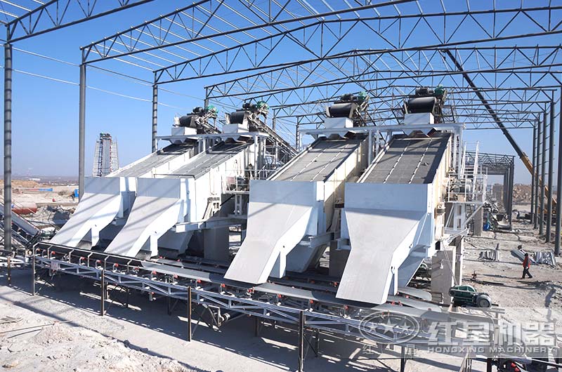 礦用振動篩工作現場圖片 礦用振動篩工作現場圖片