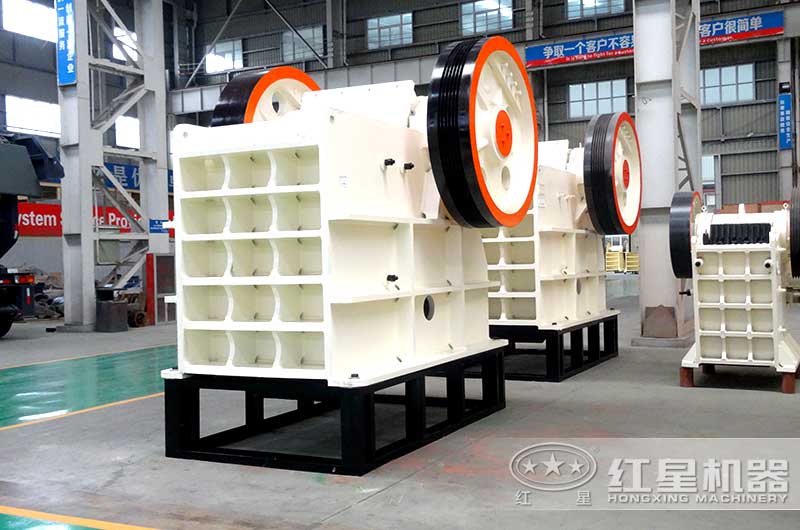 鄂式破碎機(jī) 鄂式破碎機(jī)