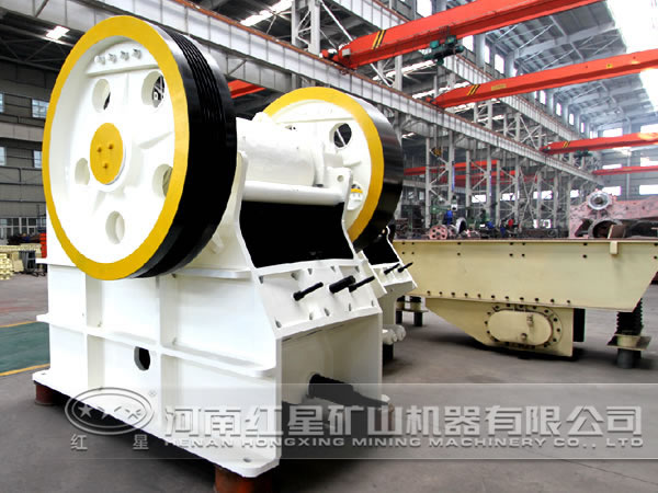 葉臘石顎式破碎機(jī) 葉臘石顎式破碎機(jī)