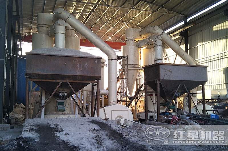 石灰粉加工現(xiàn)場 石灰粉加工現(xiàn)場