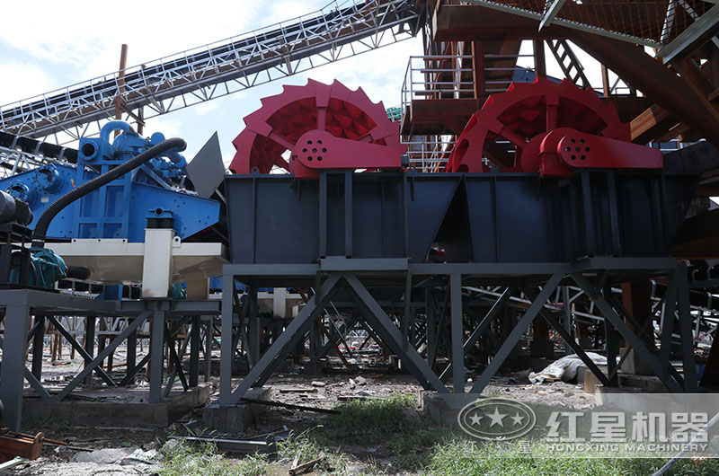 小型洗砂機(jī)聯(lián)機(jī)作業(yè)現(xiàn)場(chǎng) 小型洗砂機(jī)聯(lián)機(jī)作業(yè)現(xiàn)場(chǎng)