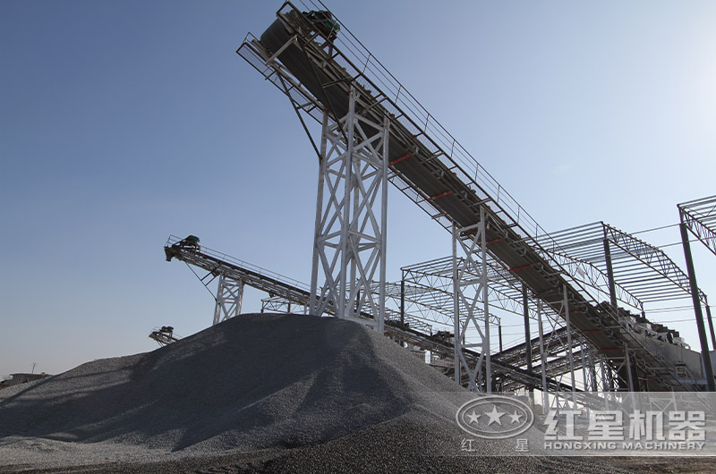 大型碎煤作業(yè)基地 大型碎煤作業(yè)基地