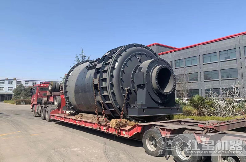 紅星球磨機裝車發貨現場 紅星球磨機裝車發貨現場